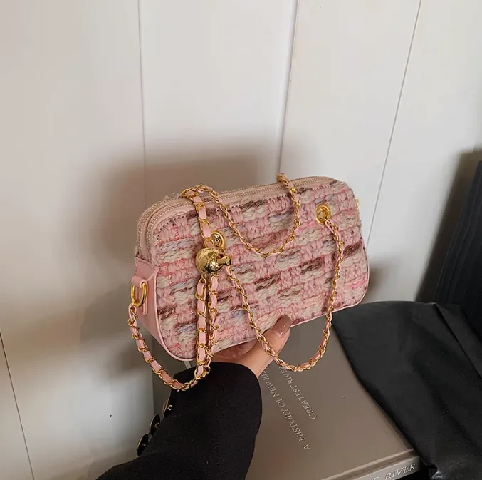 Gentle pink small square bag knitted chain bag HZ1108