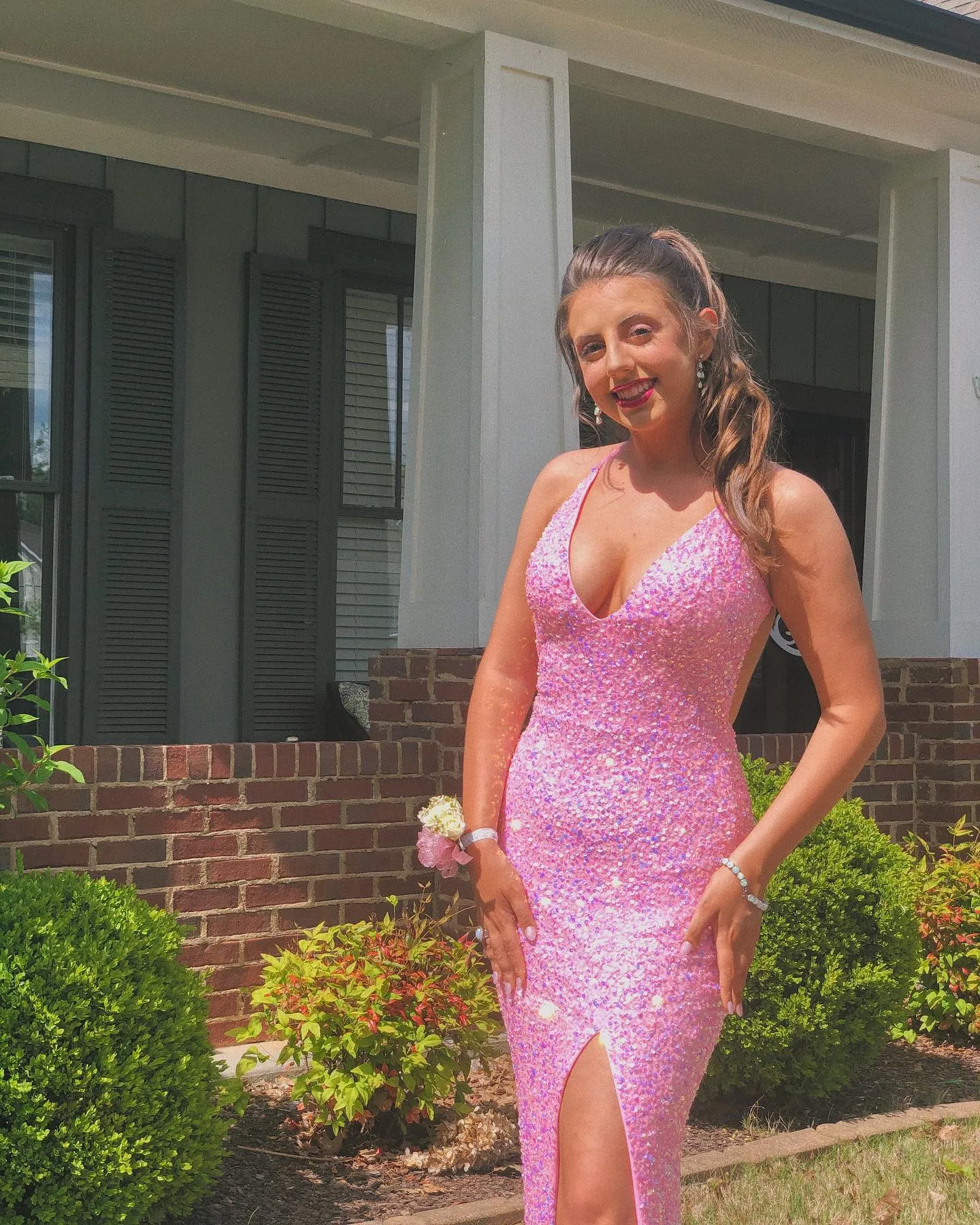 Diynav Halter Neckline Sequins Prom Dress Sexy Evening Dress Side Slit HZ1017