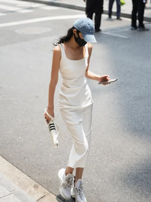 White/Black Sleeveless Square Neck Suspender Dress HZ1108