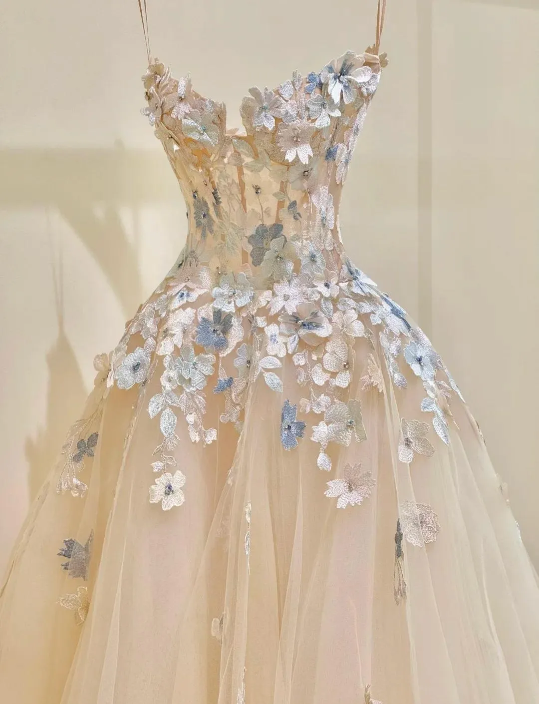 Simple Champagne A-Line Spaghetti Straps Tulle Applique Long Prom Dress Sweet Wedding Dress HZ1108