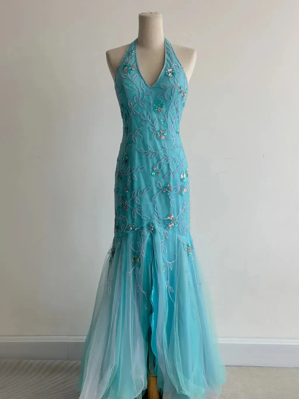 Vintage Mermaid Blue Tulle Prom Dresses Halter Gorgeous Beaded Backless Evening Gowns HZ1108