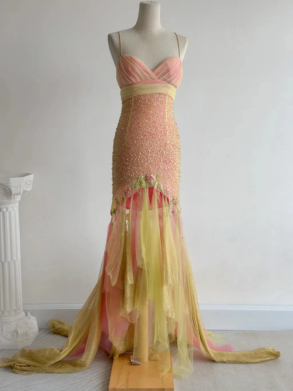 Gorgeous Pink Yellow Tulle Mermaid Spaghetti Straps Beaded Long Prom Dresses Vintage Formal Evening Gowns HZ1108