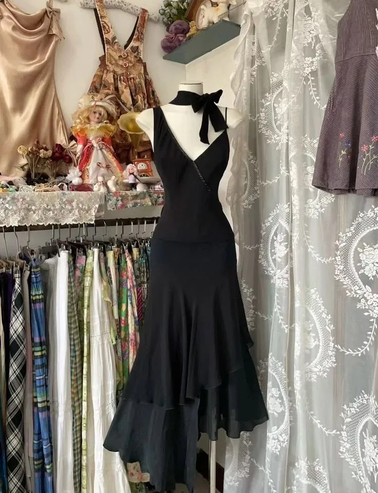 Elegant Black V-neck Chiffon Short Prom Dresses Simple Party Dresses HZ1108