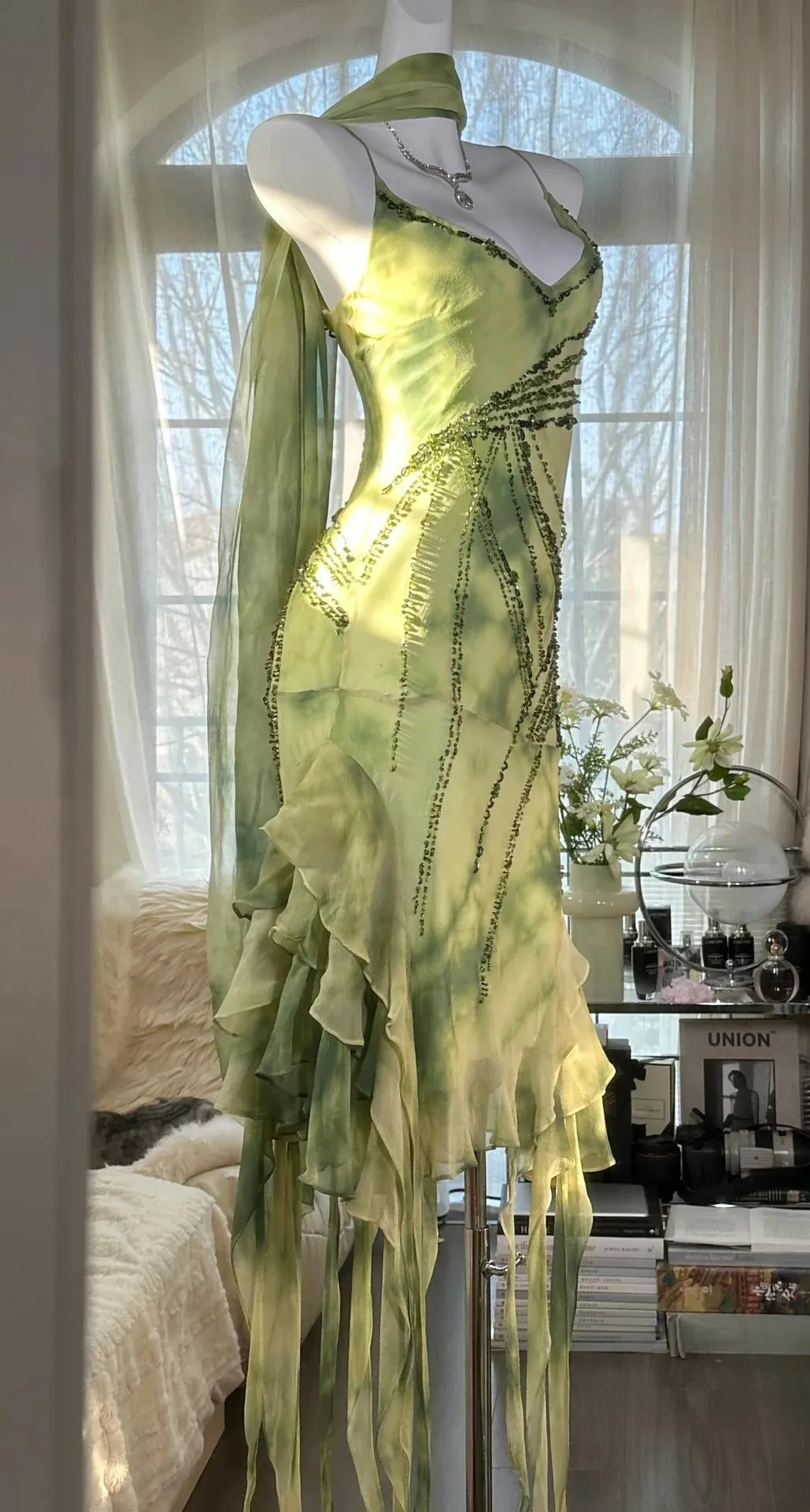 Gorgeous Green Spaghetti Straps Sheath Party Dresses Chiffon Beaded Short Y2K Prom Dresses HZ1108 - Image 2