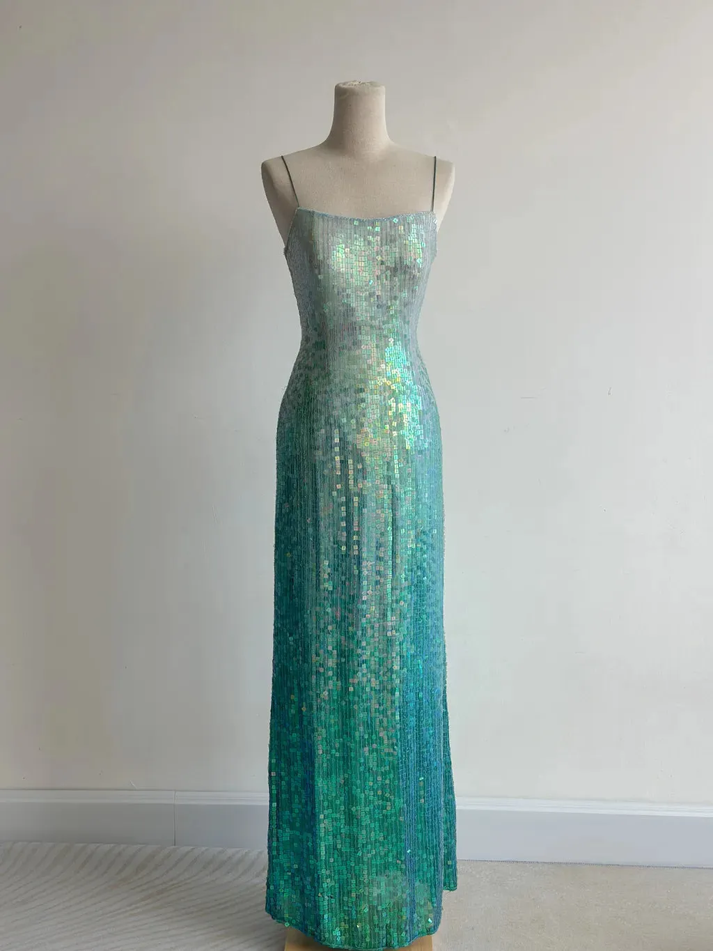 Gorgeous Gradient Jade Spaghetti Strap Sheath Sequins Prom Dresses Backless Evening Gowns HZ1108