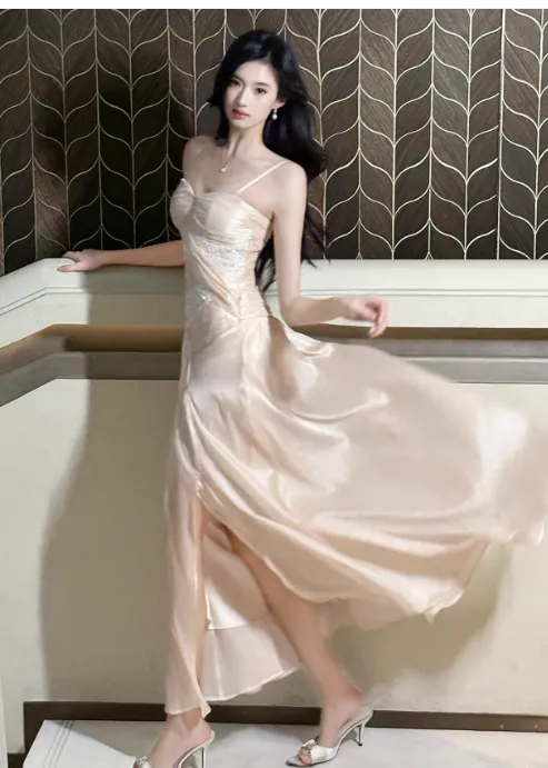 Sweet Light Pink Spaghetti Straps Party Dress A-Line Chiffon Sequin Long Prom Dresses HZ1108
