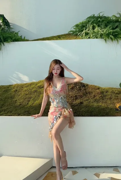 Stunning V-neck Bodycon Party Dress Sequin Chiffon Short Prom Dresses Sparkly Homecoming Dresses HZ1108 - Image 10