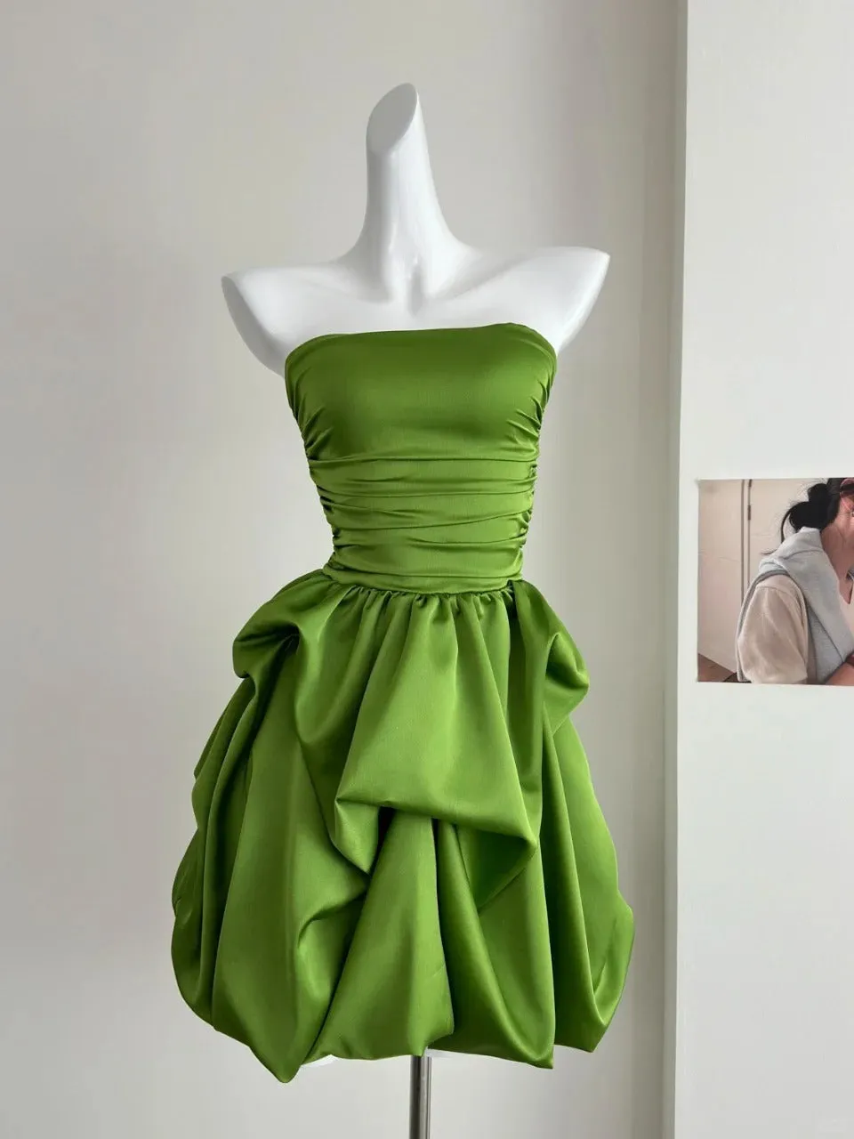 Elegant Green Strapless A-Line Satin Short Prom Dresses Homecoming Dresses HZ1108