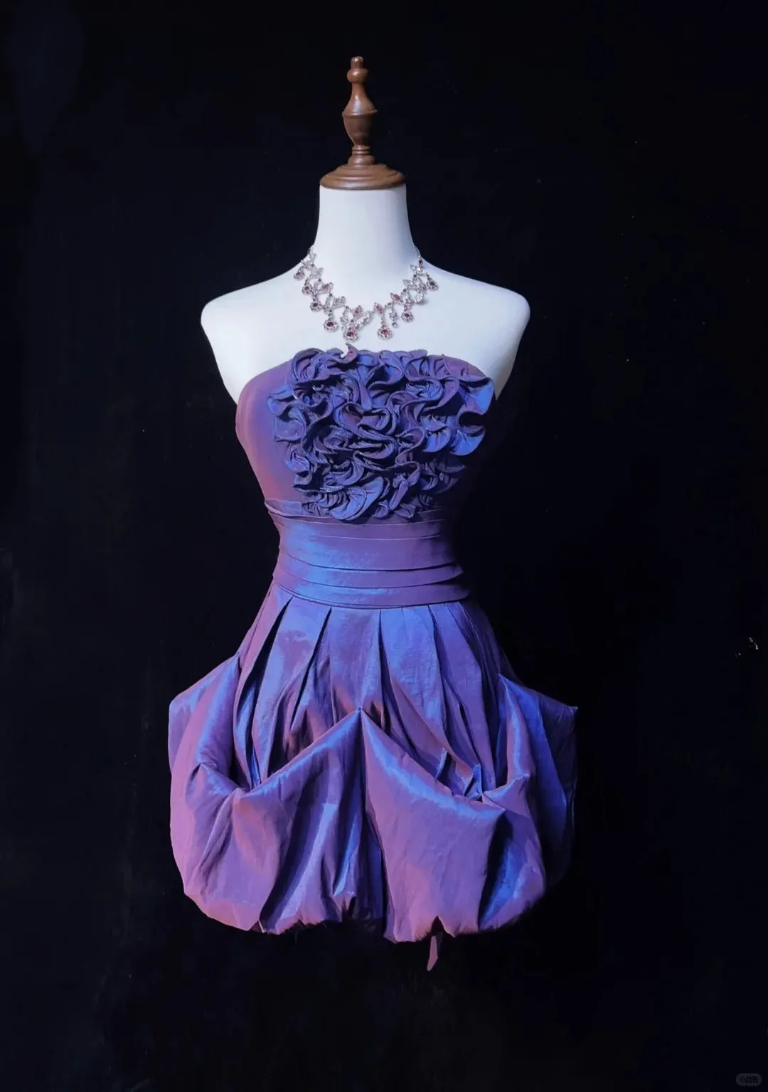 Stunning Purple Strapless A-Line Taffeta Short Prom Dresses Homecoming Dresses HZ1108