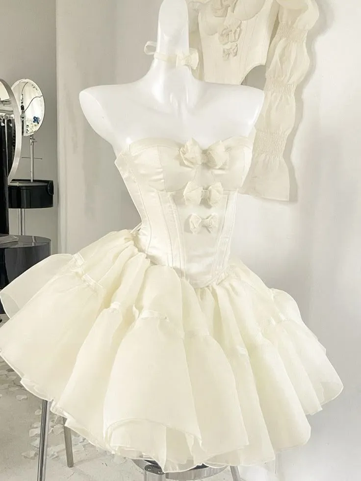 Sweet Off-White Strapless A-Line Tulle Short Prom Dresses Homecoming Dress HZ1108