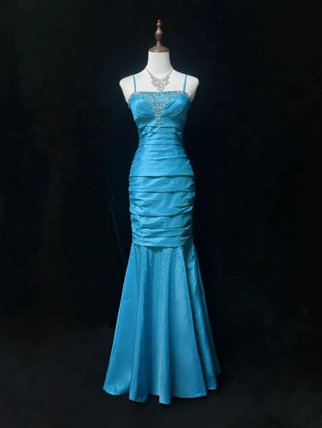 Gorgeous Blue Spaghetti Straps Mermaid Taffeta Long Prom Dresses Formal Evening Gowns with Beading HZ1108