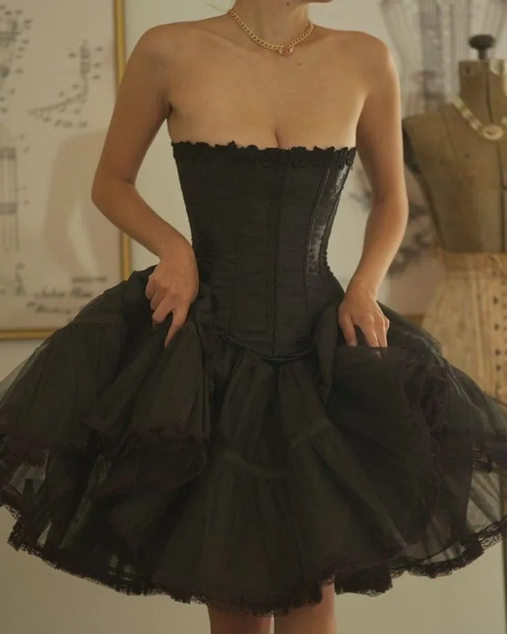 Elegant Black Strapless A-Line Satin Lace Short Prom Dresses Homecoming Dresses HZ1108