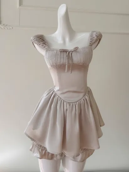 Elegant Champagne Square Neck A-Line Satin Short Prom Dresses Homecoming Dresses HZ1108