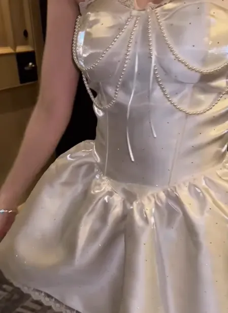 Gorgeous White Strapless A-Line Satin Short Prom Dresses Homecoming Dresses with Pearls HZ1108