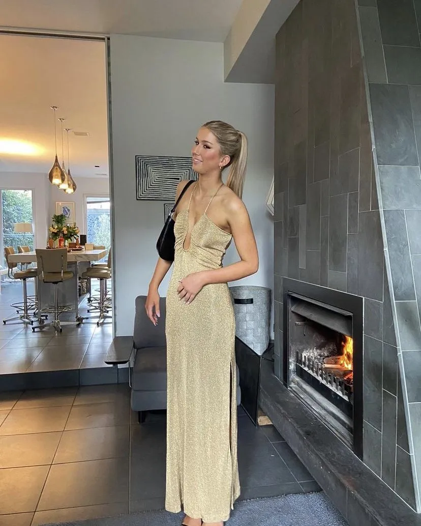 Diynav Halter Neckline Long Prom Dress Evening Gown HZ1017