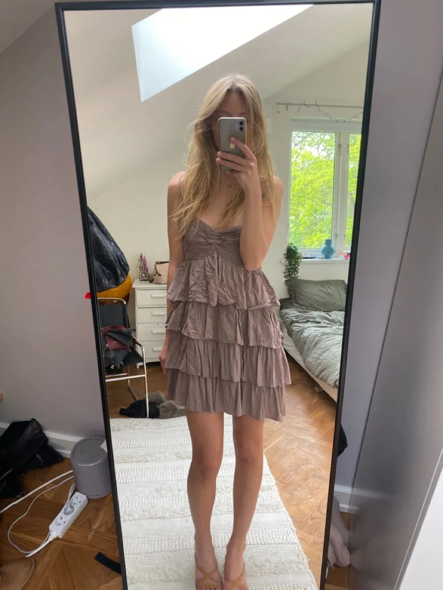 Diynav Spaghetti Straps Layered Homecoming Dress HZ1017