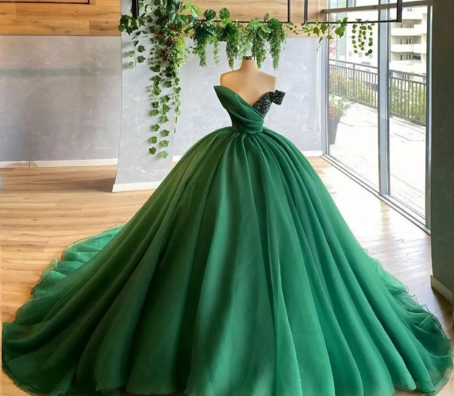 Diynav Quinceanera Dresses Ball Gown Sexy V Neck Tulle Formal Dress HZ1017