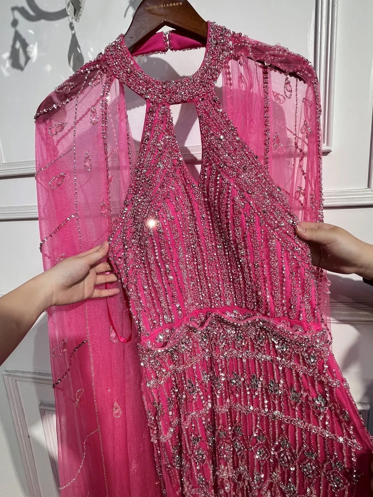 Diynav Dubai Mermaid Fuchsia Evening Dresses with Cape Sleeves HZ1017 - Image 2