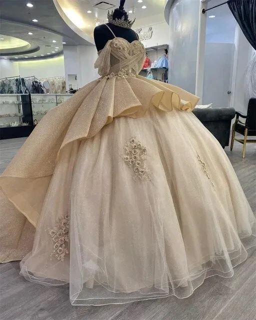 Diynav Champagne Princess Ball Gown Quinceanera Dresses Elegant Straps Appliques Sweet 16 Dress HZ1017