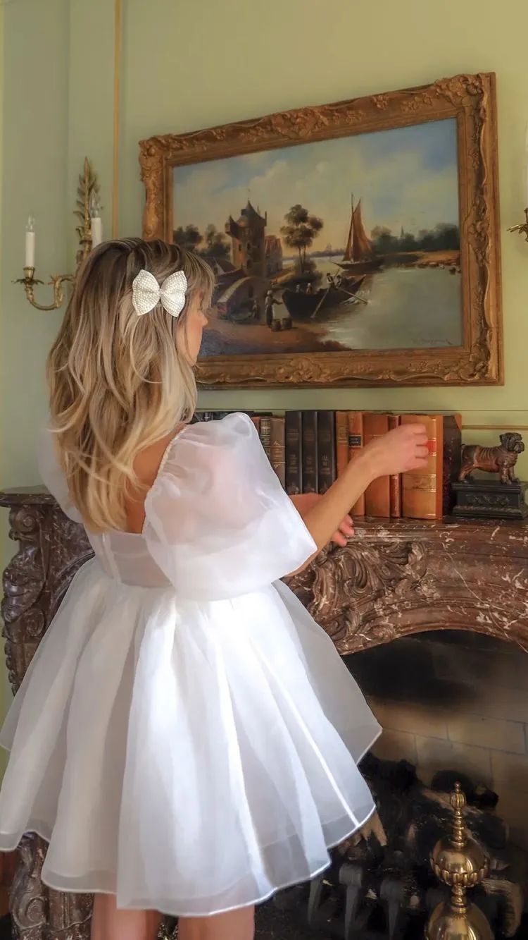 Diynav Neck White Tulle Short Homecoming Dress With Puff Sleeves HZ1017