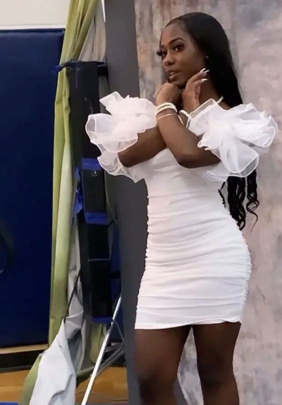 Diynav Off Shoulder Butterfly Sleeve Bodycon Dress 18th Birthday Outfit White Short Homecoming Dress HZ1017