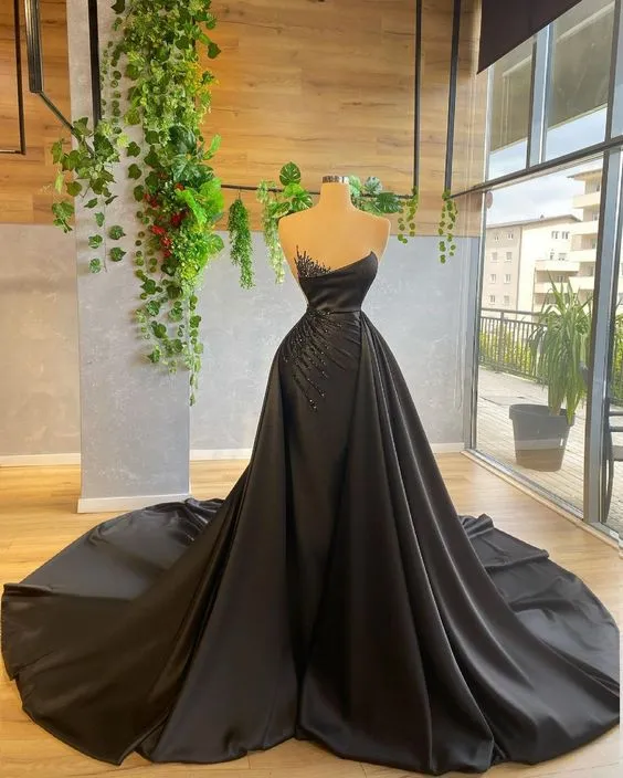 Diynav Satin Long Prom Dress Charming Evening Dress With Train HZ1017